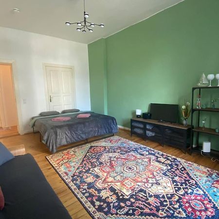 Stylish 2-Room Apartment With Balcony Next To East Side Gallery Berlín Exteriér fotografie