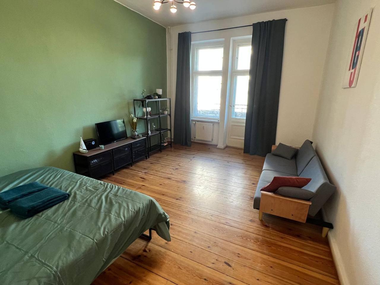 Stylish 2-Room Apartment With Balcony Next To East Side Gallery Berlín Exteriér fotografie