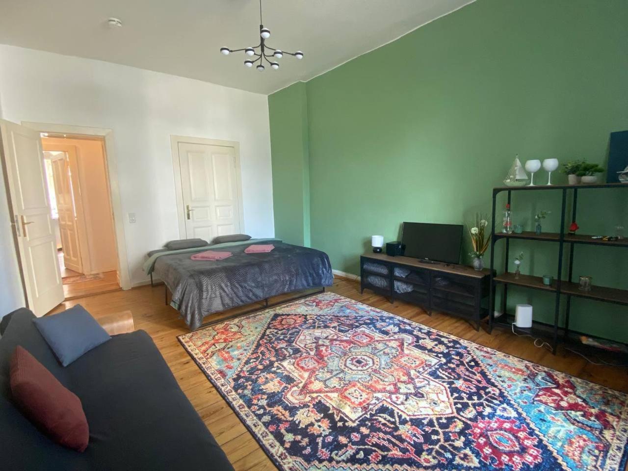 Stylish 2-Room Apartment With Balcony Next To East Side Gallery Berlín Exteriér fotografie